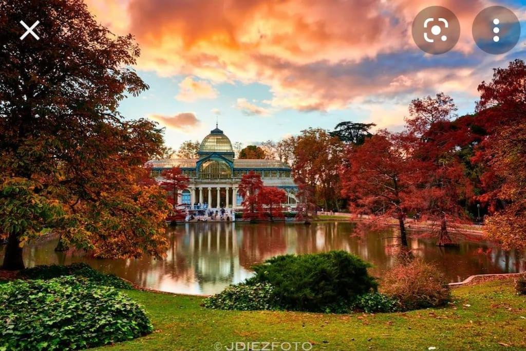 Habitación en casa particular Parque El Retiro Madrid